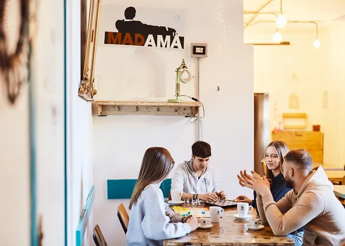 Madama Hostel & Bistrot Milano